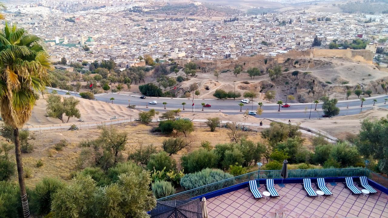 Les Merinides Fez Buitenkant foto